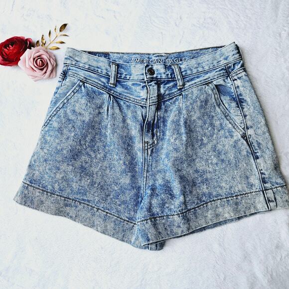 American Eagle Acid Wash High Rise Boho Festival Denim Mom Short Size 4 - Picture 1 of 11